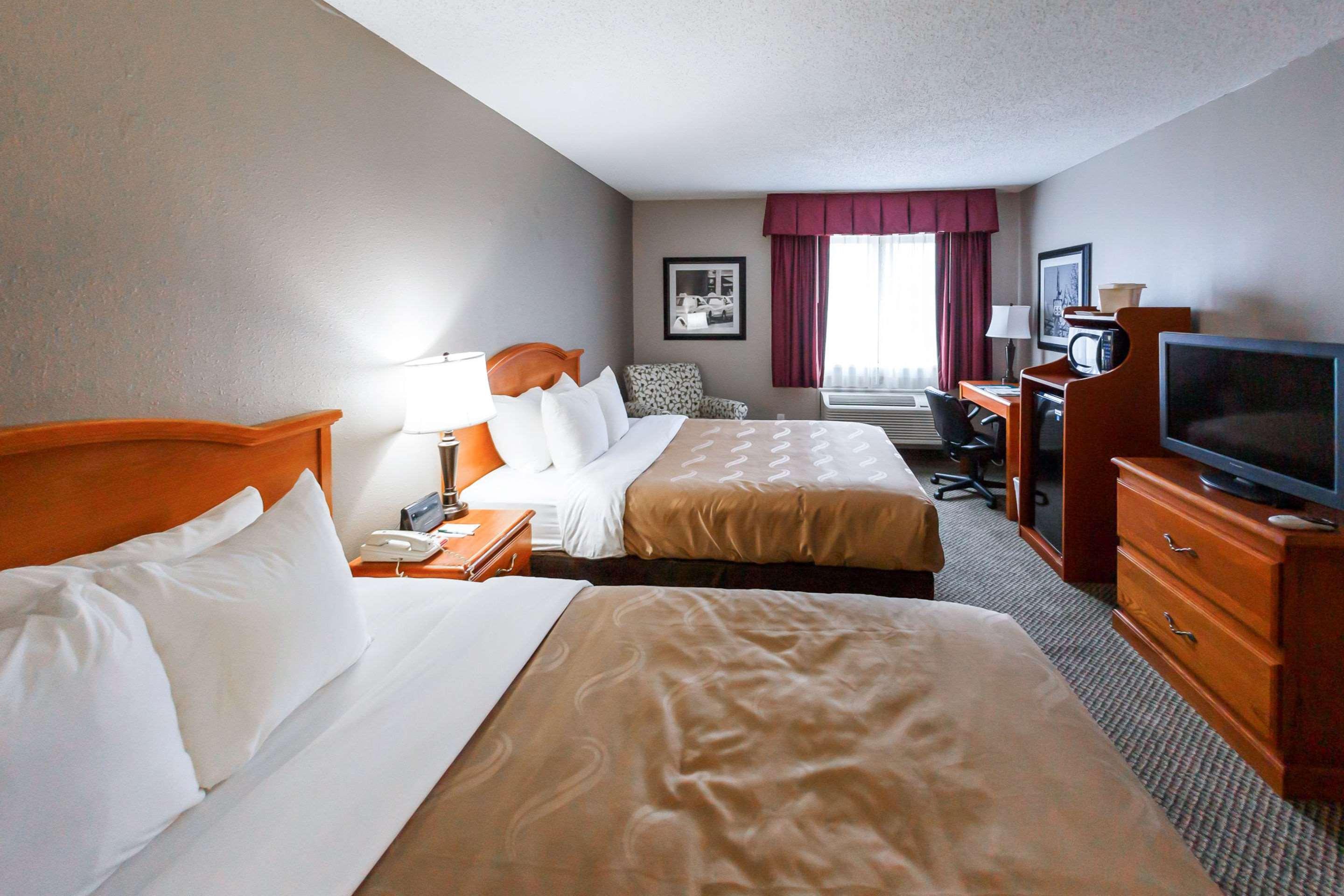 Quality Inn Burlington Near Hwy 34 Dış mekan fotoğraf