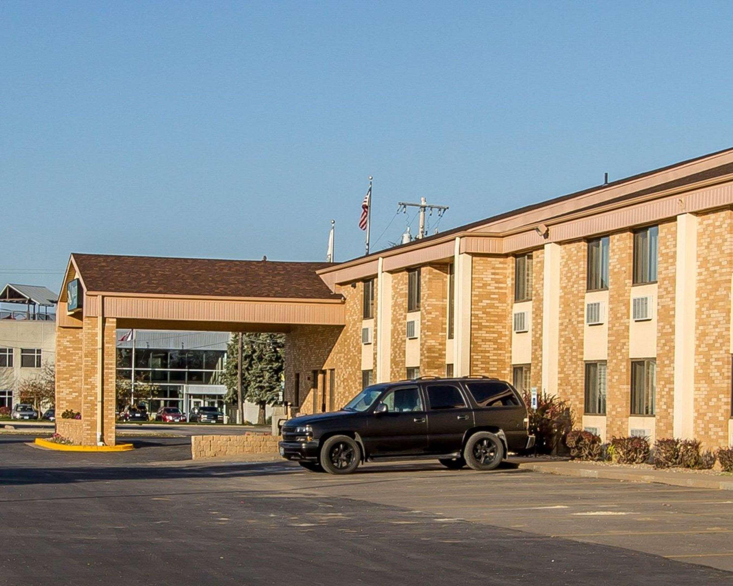 Quality Inn Burlington Near Hwy 34 Dış mekan fotoğraf