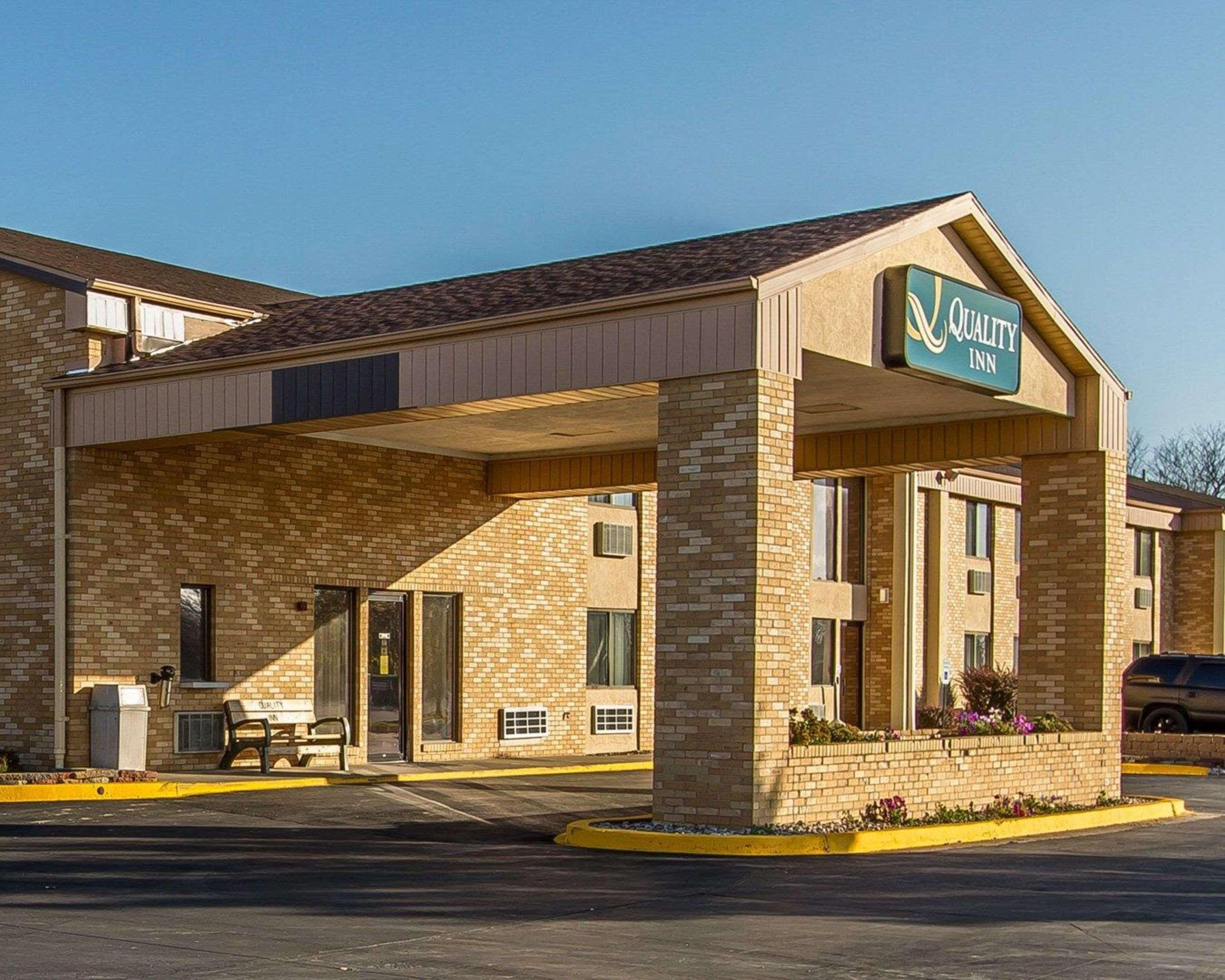 Quality Inn Burlington Near Hwy 34 Dış mekan fotoğraf