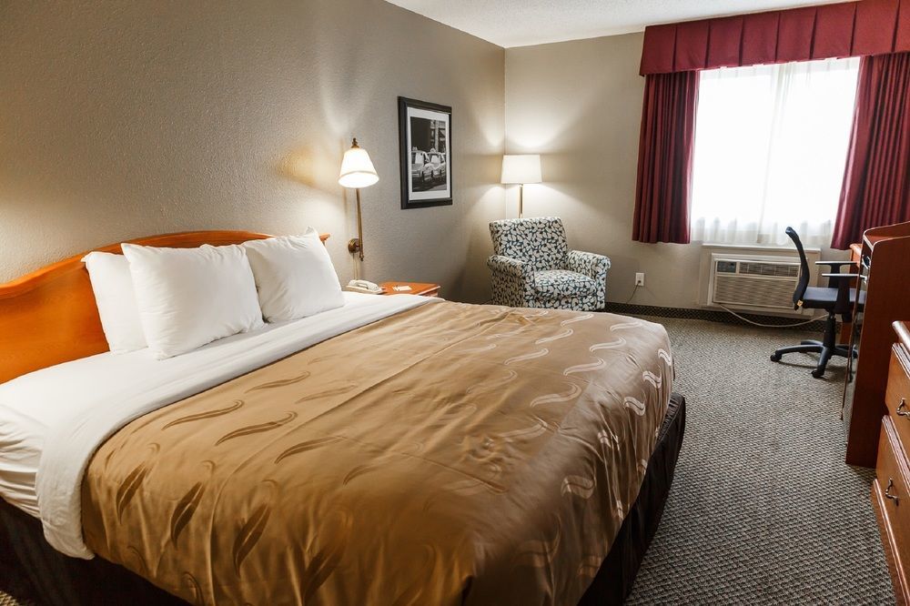 Quality Inn Burlington Near Hwy 34 Dış mekan fotoğraf