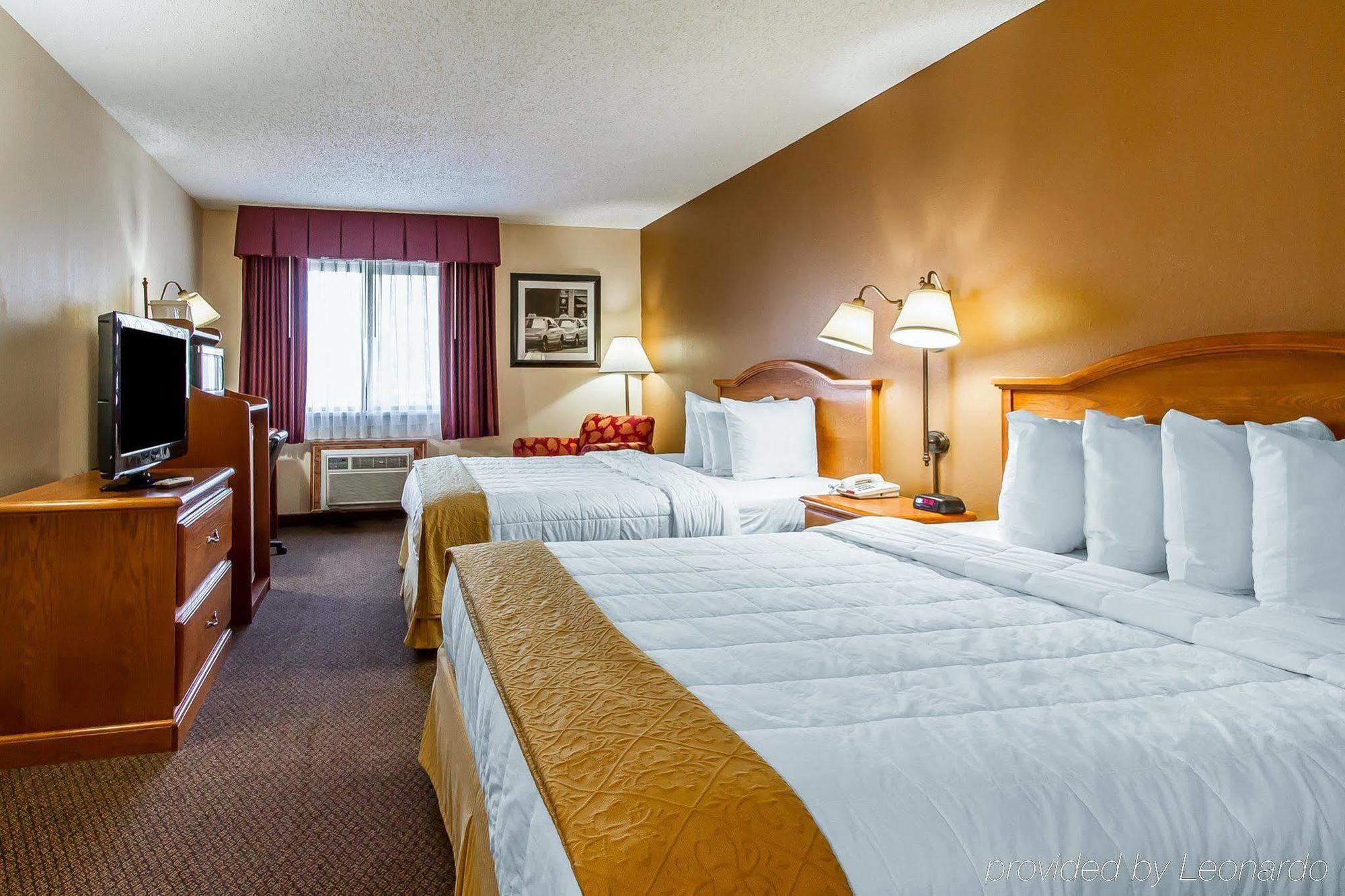 Quality Inn Burlington Near Hwy 34 Dış mekan fotoğraf