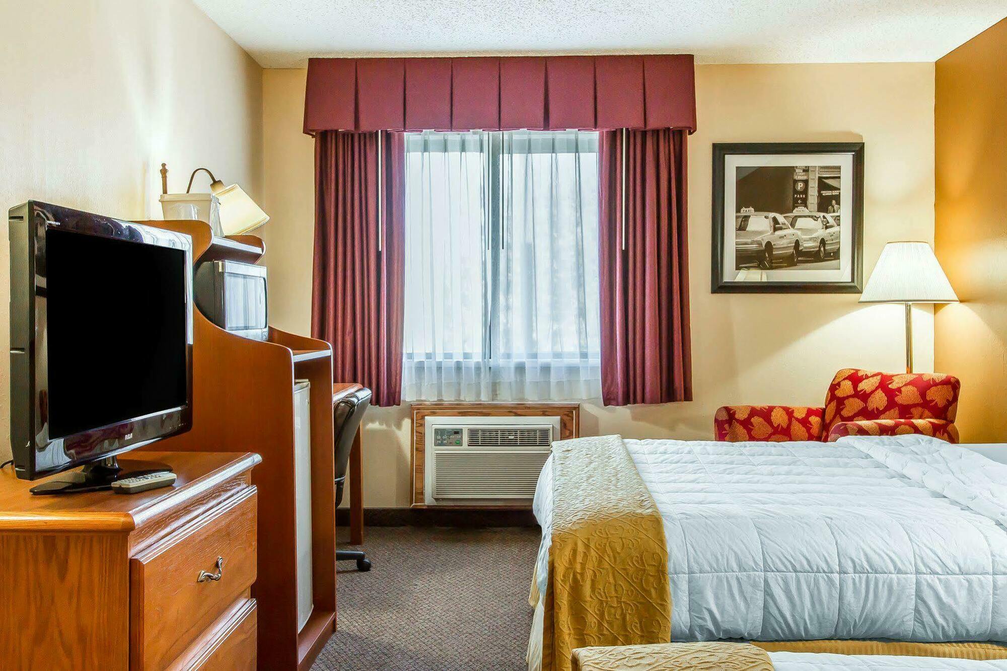 Quality Inn Burlington Near Hwy 34 Dış mekan fotoğraf